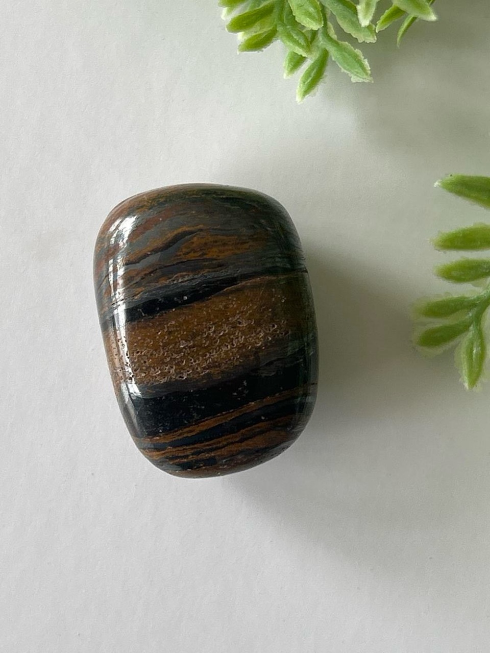 Natural genuine tiger eye tumbled stone 28g